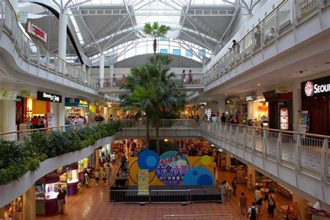 Chickona Shopping Mall Boon Lay