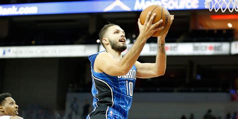 Nba Evan Fournier Brille Avec Le Magic Dorlando