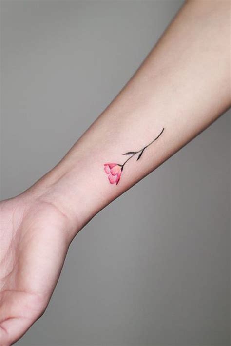 33 Delicate Wrist Tattoos For Your Upcoming Ink Session Rose Tattoos