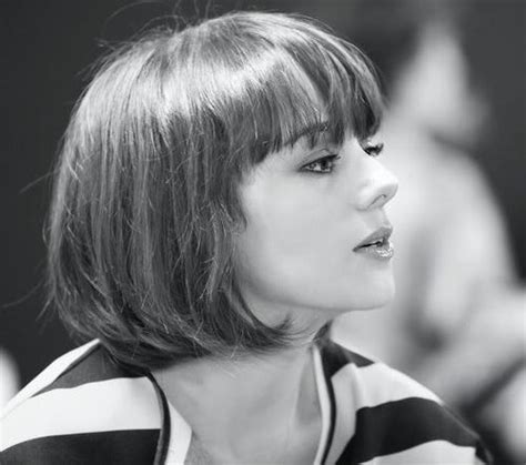 Historically, what made a bob french was its chin, jaw or lip length, says luke hersheson, ceo of hershesons of the look. Cute chin length bob haircut with blunt bangs | Hair ...