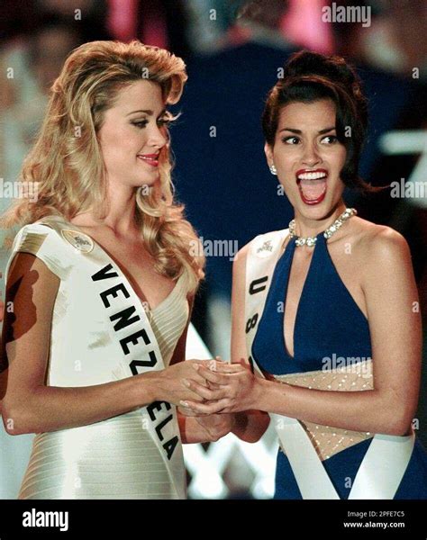 Miss Usa Brook Lee Of Hawaii Right Reacts As She Holds Hands With