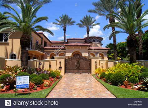 Browse photos, see new properties, get open house info, and research neighborhoods on trulia. Miami Beach Florida Haus Haus Villa Verkauf Zeichen ...