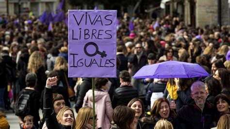 Día Internacional De La Mujer Así Hemos Contado Minuto A Minuto La Huelga General Feminista