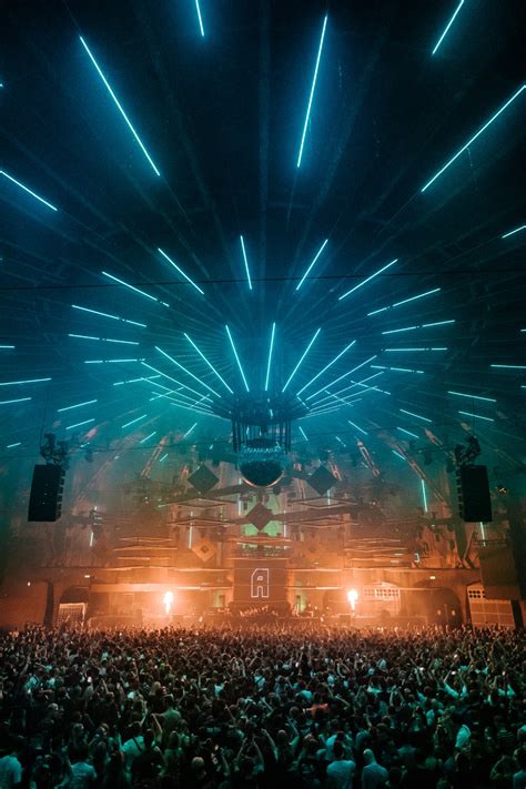 ADE SUNDAY | Awakenings