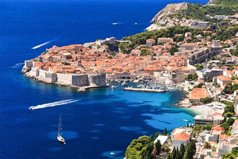 Dubrovnik ist eine stadt an der adria, die sich am südlichsten zipfel kroatiens erstreckt. BILDER: 20 Top Shots von Dubrovnik, Kroatien | Franks ...