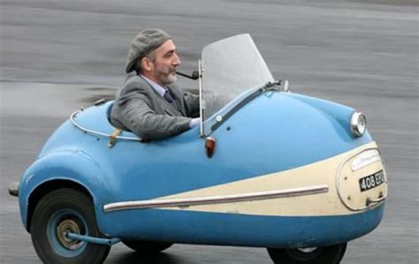 Top 10 Ugliest Cars Ever Made