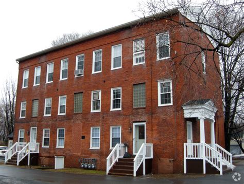 Spacious 1, 2 and 3 bedroom apartments in a convenient location in vernon. 1 Bedroom Apartments For Rent In Enfield, CT | ForRent.com