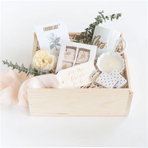Check spelling or type a new query. Exclusive Bridal Gift Sets with The Garter Girl and ...