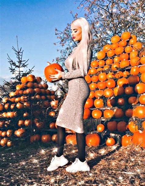 🐨♢ 𝕂𝓪𝓽𝔂 м𝒾ή 🎀🐯 Girl Pictures Casual Fall Outfits Candy Photoshoot