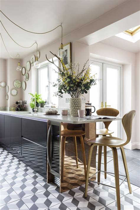 Seperti yang kita ketahui, konsep minimalis memang semakin digemari banyak orang. Desain Interior Dapur Yang Simpel - Desain.id
