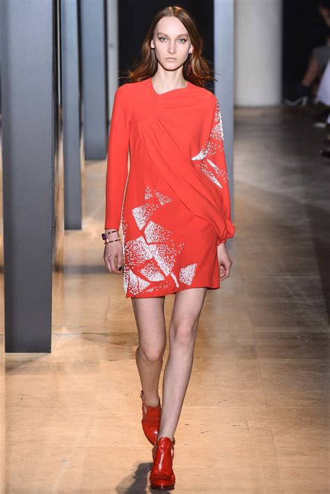 John Galliano Fall 2015 Ready To Wear Collection Photos Vogue Catwalk