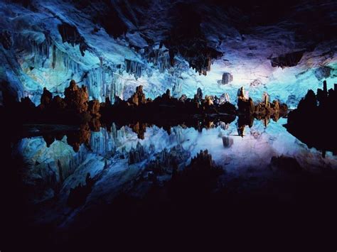 Фото Пещера Тростниковой Флейты Гуйлин Китай Reed Flute Cave