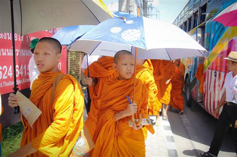 พระครูวิริยานุวัตร ผอ.ร.ร.พระปริยัติธรรม วัดผ่องพลอยวิริยาราม ซ.ลาซาล 46. โรงเรียนพระปริยัติธรรมวัดผ่องพลอยวิริยารา... - โรงเรียนพระ ...