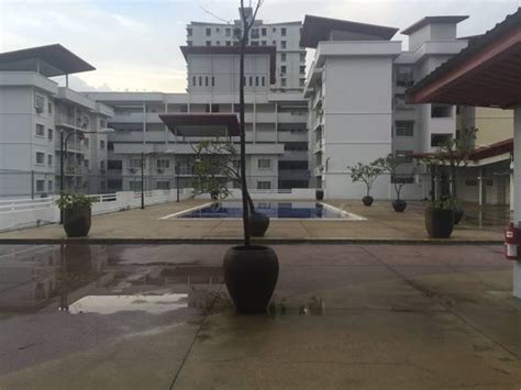 To have a better view of the location kuarters kakitangan klinik kesihatan seksyen 7, pay attention to the streets that are located nearby: Seksyen 7, Shah Alam, Shah Alam Insights, For Sale and ...