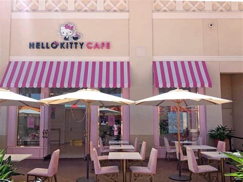 Hello Kitty Outdoor Cafe A Grand Experience In Orange County Lake