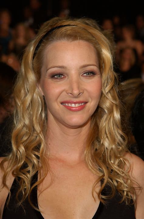 Do you like this video? Lisa Kudrow Medium Curls - Lisa Kudrow Looks - StyleBistro