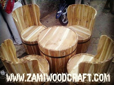 Ide kreatif dari kayu bekas palet pabrik jati belanda. Gambar Meja Kursi Dari Kayu Palet