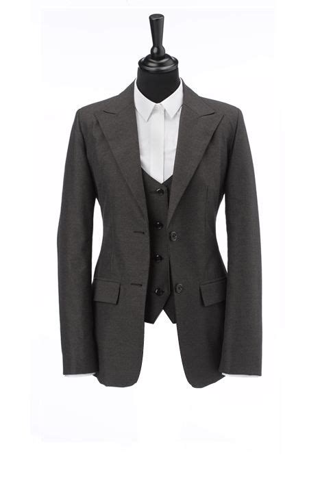 Ironing A Suit Jacket To Eliminate Wrinkles For The Interview Try Three Things 1 Turn The