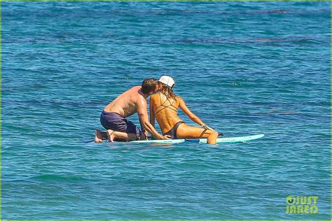 Gerard Butler Makes Out With His Mystery Girlfriend On The Water Photo 3205066 Bikini Gerard