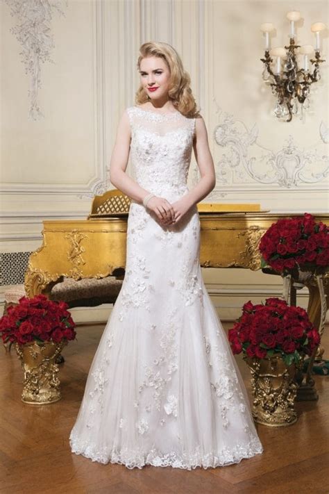 9b5b92e4a87d98916bbd81ae8d79dac6-2 - Sell My Wedding Dress Online