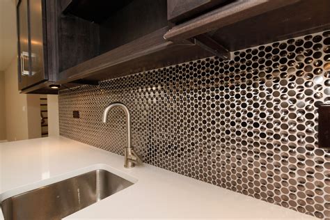 Mirrored Backsplash Tiles A Reflection Of Style Home Tile Ideas