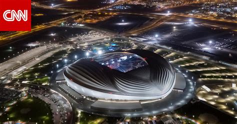 أمير قطر يفتتح استاد الوكرة استعدادا لمونديال 2022 ويتذكر زها حديد