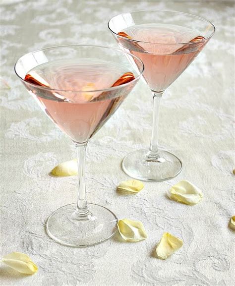 Kiss Cocktail Pink Ginger Ale Cocktail Recipes