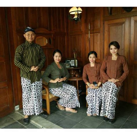 Baju Adat Jawa Tengah Jogja