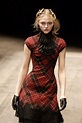 Alexander McQueen - F/W 2006 : sasha pivovarova magazine | Mode tartan ...