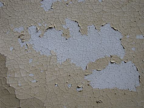 There's no need to buy expensive crackle medium to create crackled paint effects. Image*After : textures : walls plaster paint painted ...