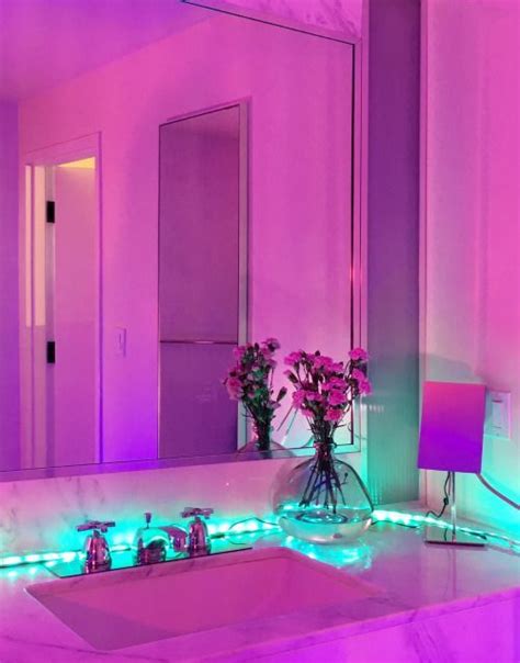 Using the classic 'aesthetic fitting room' lol what do ya think. Vaporwave Room: But I Blew Him | Neon room, Neon aesthetic ...