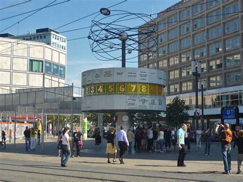 Il se trouva devant la porte vous connaissez ? Berlin-Lese | Alexanderplatz