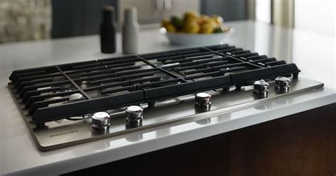Get cooking with these pros and cons of gas cooktops versus electric cooktops, the best brands to buy, and what our the kitchen debate: The 5 Best Gas Cooktop Models of 2020