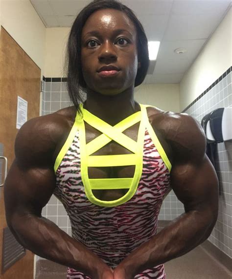 Back Muscles Woman Sarah B Ckman In Muscle Women Muscle Girls Back