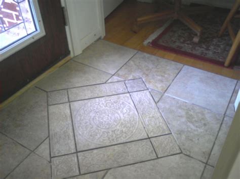 The same goes about floors, and floor transitioning ideas are very popular now. tiled entryway http://homesteadtile.com/images/0709090923 ...