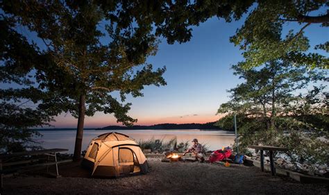 Therefore, make sure that you have packed the right clothes for the location at which you will be boondocking in west virginia. 16 Amazing Camping Locations in Virginia - Virginia's ...
