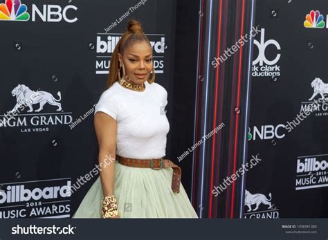 Honoree Janet Jackson Attends The Red Carpet At The 2018 Billboards