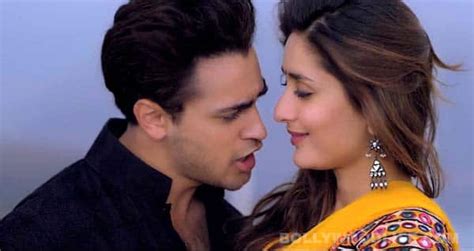 Gori Tere Pyaar Mein Song Naina Imran Khan And Kareena Kapoor Look Sweet Together In The