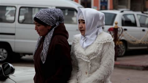 Uzbek Authorities Identify Potential Terror Threat By Where The Knot Is