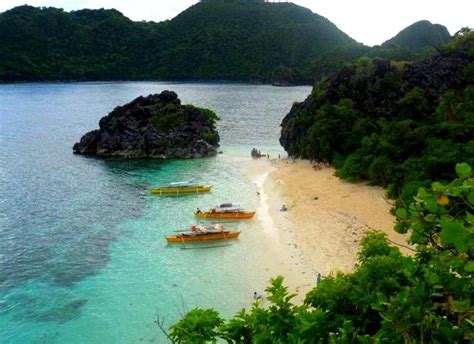 Best Philippines Place Caramoan Beach