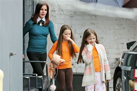 Lisa Marie Presley Twins Girls Photos With Priscilla Presley In