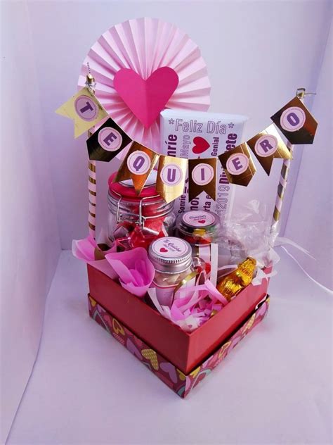 Ideas Diferentes Para Una Caja Sorpresa Dulce Elite Gifts Wrapping Diy Diy Birthday