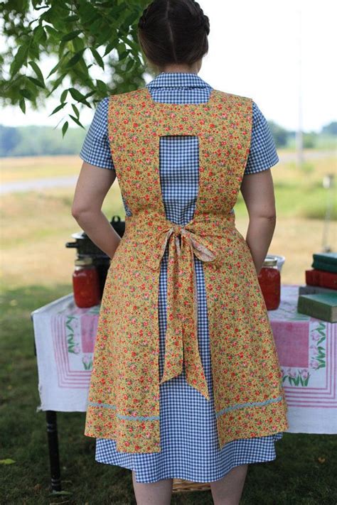 Golden Wild Rose 1940s Calico Apron Ready To By Lilacsinspring