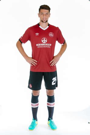 Lukas mühl (born 27 january 1997 in zwiesel) is a german professional footballer who plays as a defender for 1. Lukas Mühl - 2016/2017 - 1. FC Nürnberg - Trikotnummer 28 ...