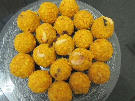 Tamil recipes are usually a perfect blend of tangy, sour, sweet and spicy ingredients and vary a lot from the cuisines that hail from other south indian states. Boondi Ladoo Recipe | FINGERLICKINGFOODRECIPE ...