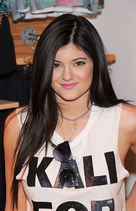 Check her current 2013 measurements, including her bra size, weight, height and dress size. Kylie Jenner Height and Weight Measurements