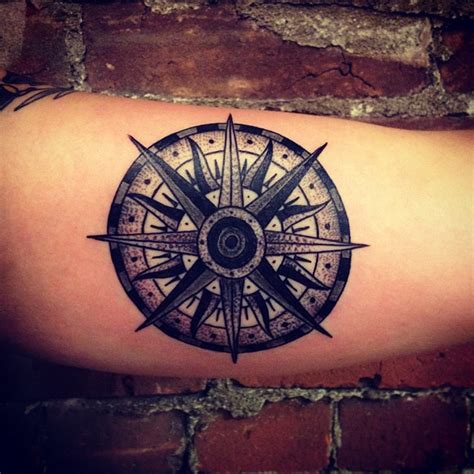 Black Compass Tattoo By Matt Houston Design Of Tattoosdesign Of Tattoos