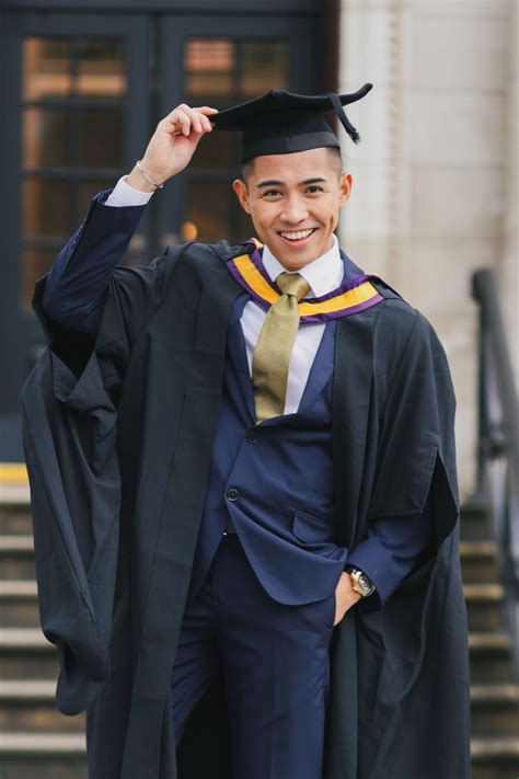 Book A Graduation Photographer Quick And Easy Perfocal