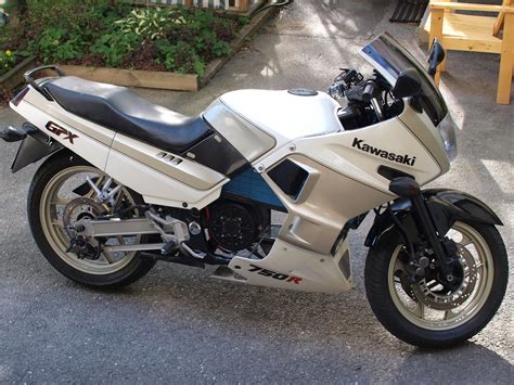 It has new perelli sport demon tires, new battery, new speedometer cable, new carb kits. 1987 Kawasaki GPX 750 R: pics, specs and information ...