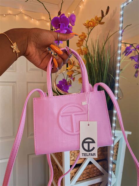 Telfar Bag Pretty Bags Luxury Purses Luxury Bags